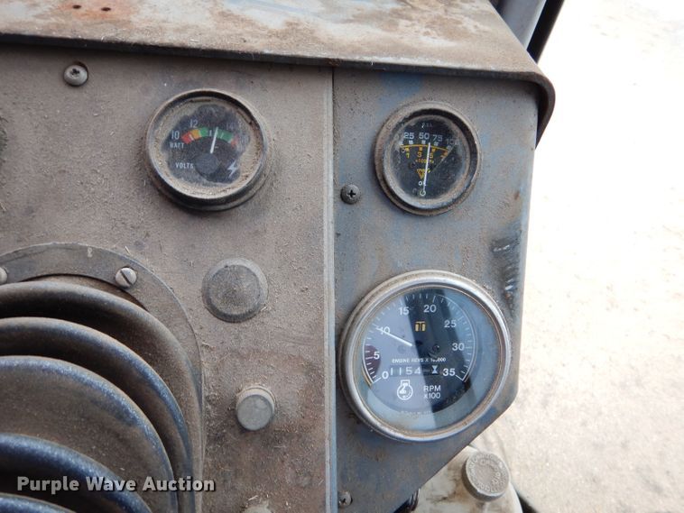 image for item LP9290 1981 White 2-85  tractor