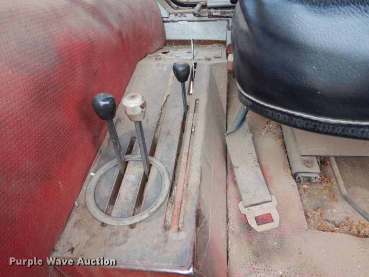 image for item LP9290 1981 White 2-85  tractor