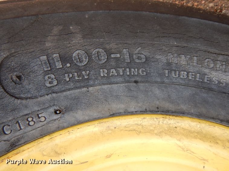 image for item LP9290 1981 White 2-85  tractor