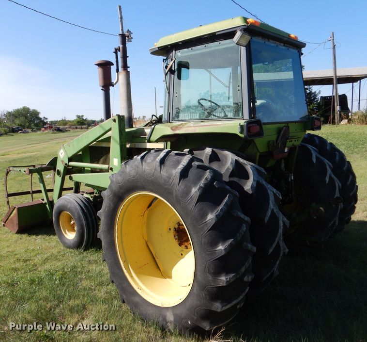 image for item LS9182 1974 John Deere 4430  tractor