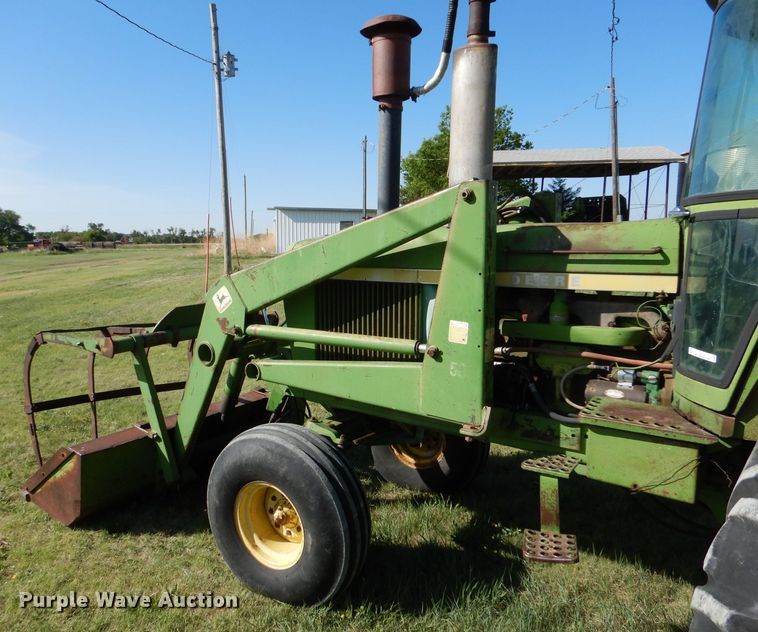 image for item LS9182 1974 John Deere 4430  tractor