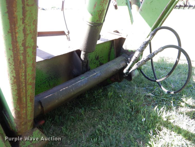 image for item LS9182 1974 John Deere 4430  tractor