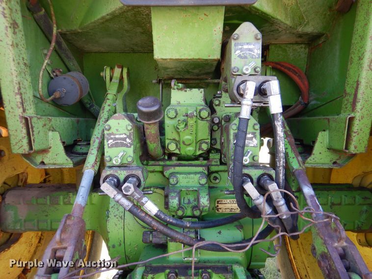 image for item LS9182 1974 John Deere 4430  tractor