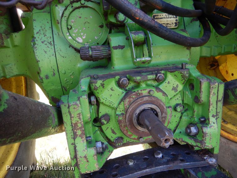 image for item LS9182 1974 John Deere 4430  tractor