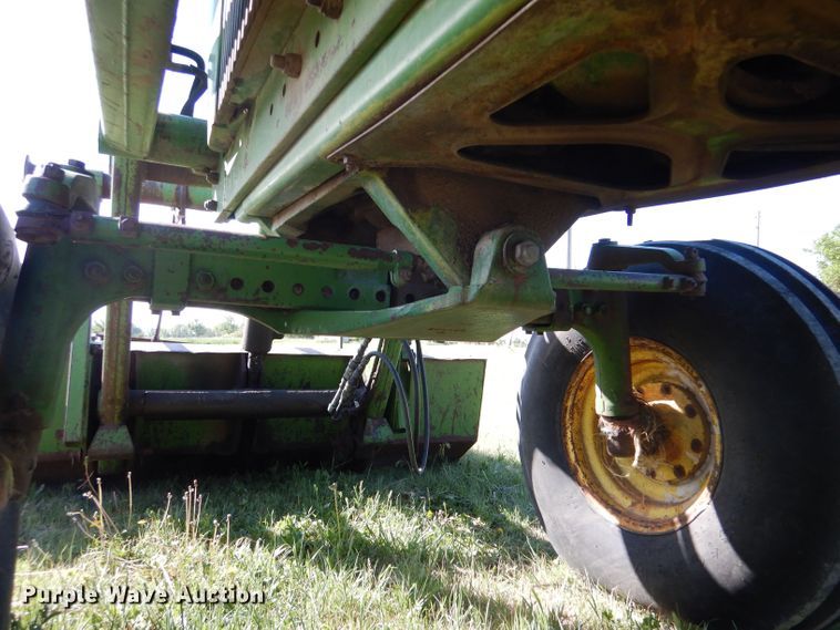 image for item LS9182 1974 John Deere 4430  tractor