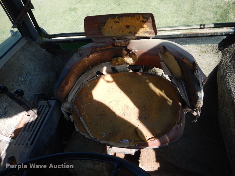 image for item LS9182 1974 John Deere 4430  tractor