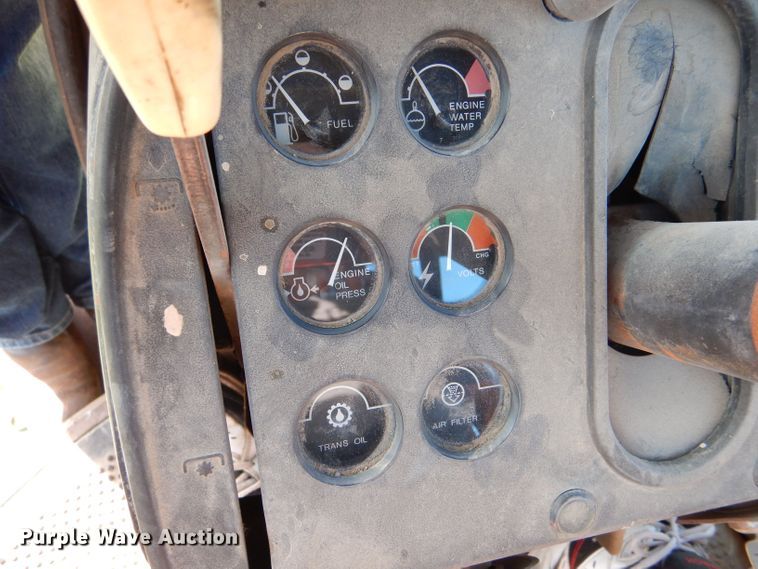 image for item LS9182 1974 John Deere 4430  tractor