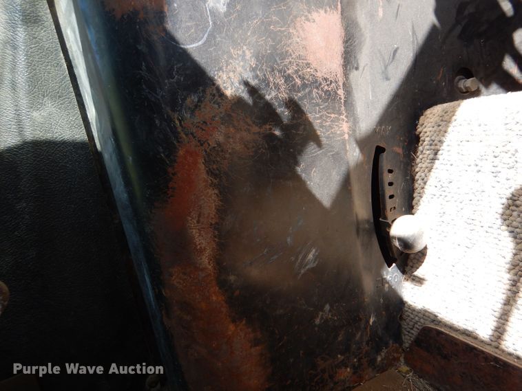 image for item LS9182 1974 John Deere 4430  tractor