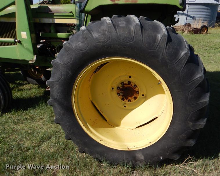 image for item LS9182 1974 John Deere 4430  tractor