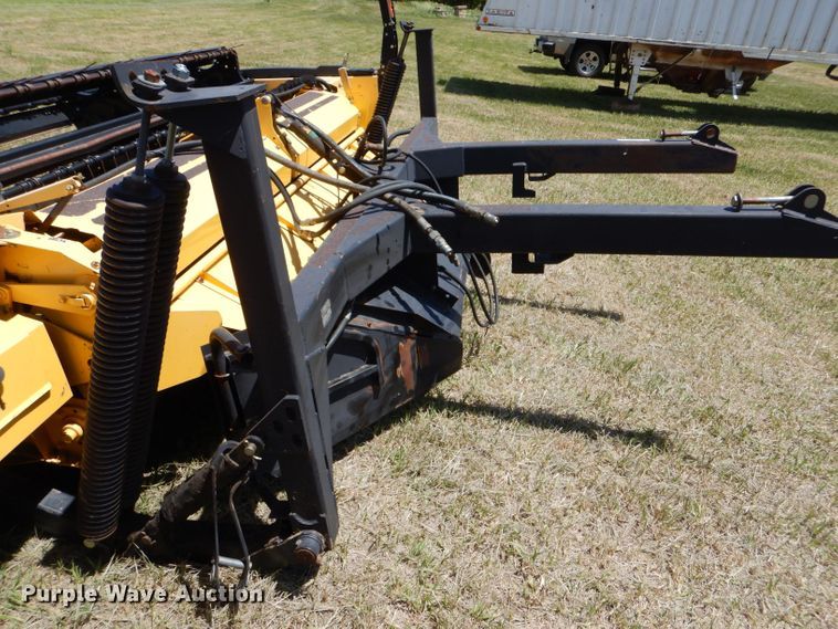 image for item LS9184 2009 New Holland 16HS  double sickle head