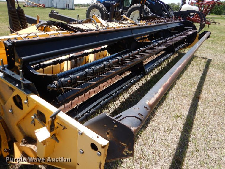 image for item LS9184 2009 New Holland 16HS  double sickle head