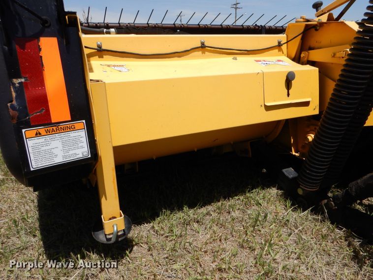 image for item LS9184 2009 New Holland 16HS  double sickle head