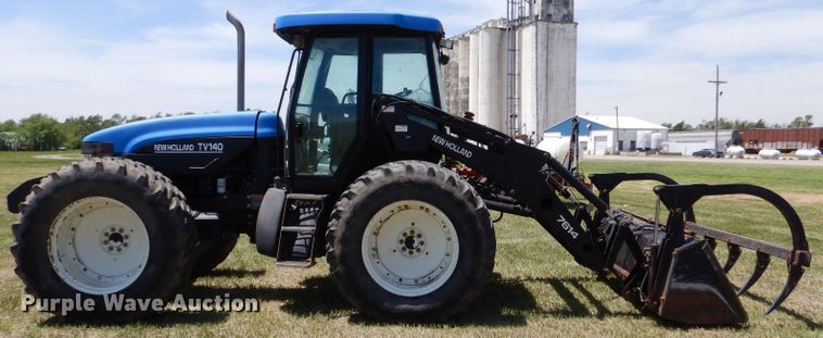 image for item LS9185 2002 New Holland TV140  4WD bi-directional tractor