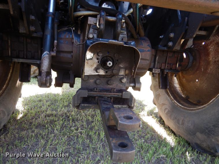 image for item LS9185 2002 New Holland TV140  4WD bi-directional tractor