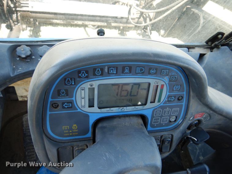 image for item LS9185 2002 New Holland TV140  4WD bi-directional tractor