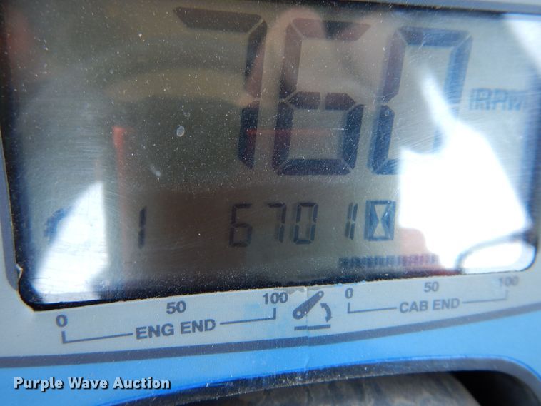 image for item LS9185 2002 New Holland TV140  4WD bi-directional tractor