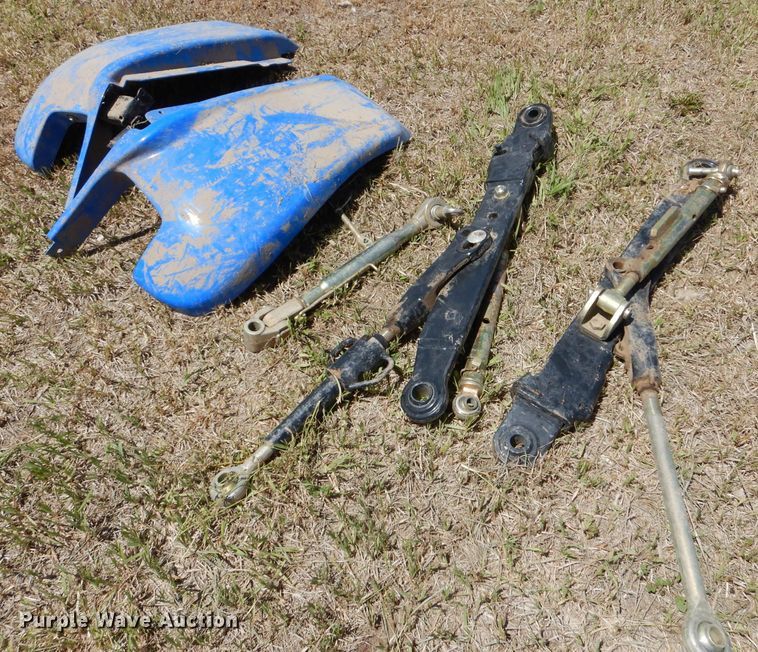 image for item LS9185 2002 New Holland TV140  4WD bi-directional tractor