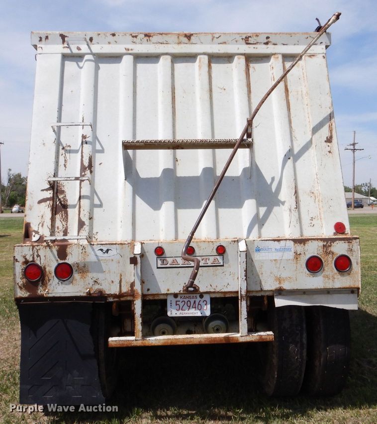 image for item LS9188 1991 Dakota E4200IIGL  grain trailer