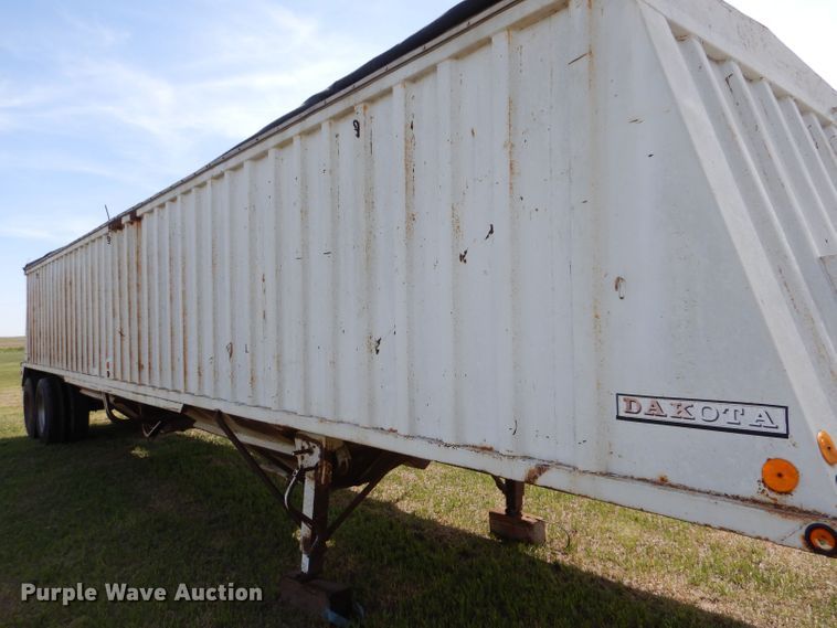 image for item LS9188 1991 Dakota E4200IIGL  grain trailer