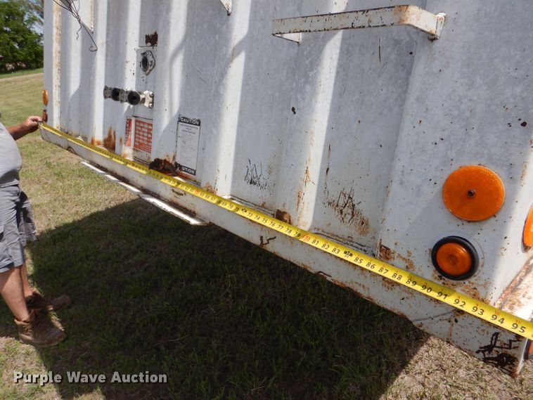 image for item LS9188 1991 Dakota E4200IIGL  grain trailer