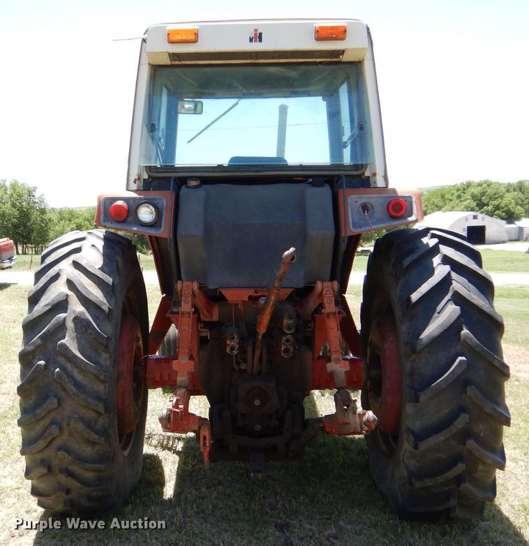 image for item LS9192 1978 International F1086  tractor