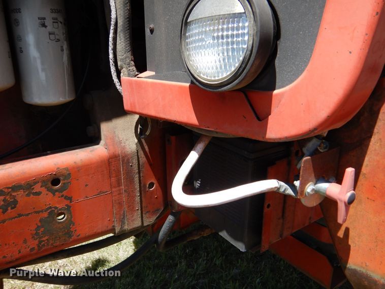 image for item LS9192 1978 International F1086  tractor