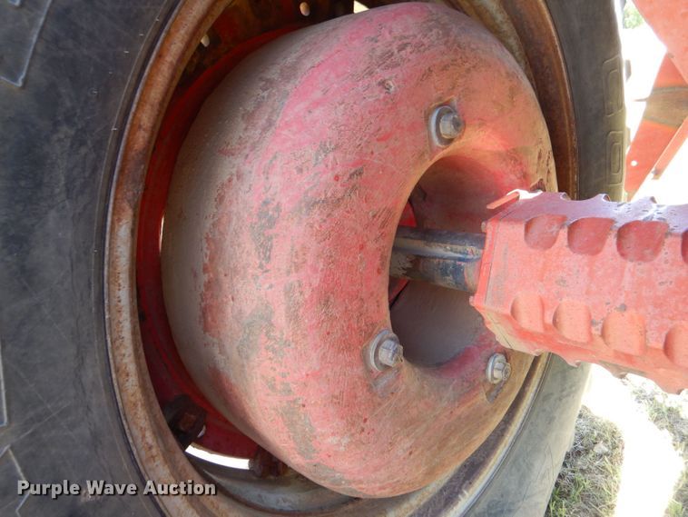 image for item LS9192 1978 International F1086  tractor