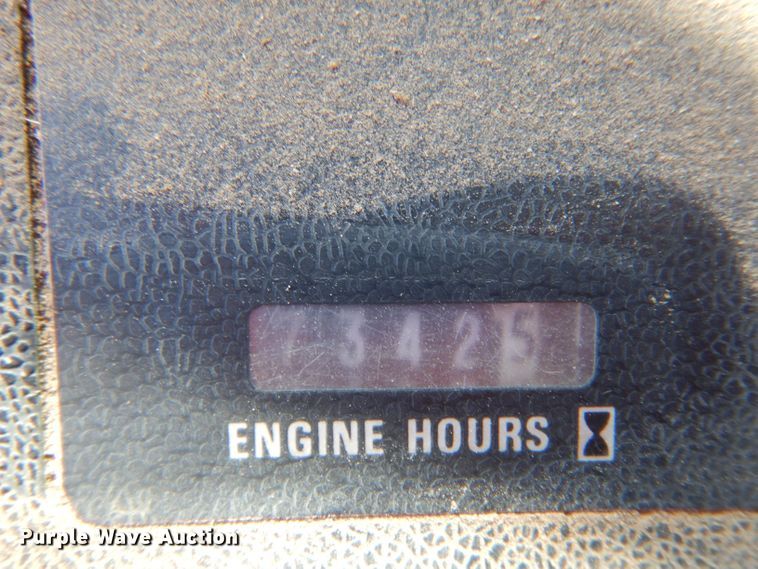 image for item LS9192 1978 International F1086  tractor