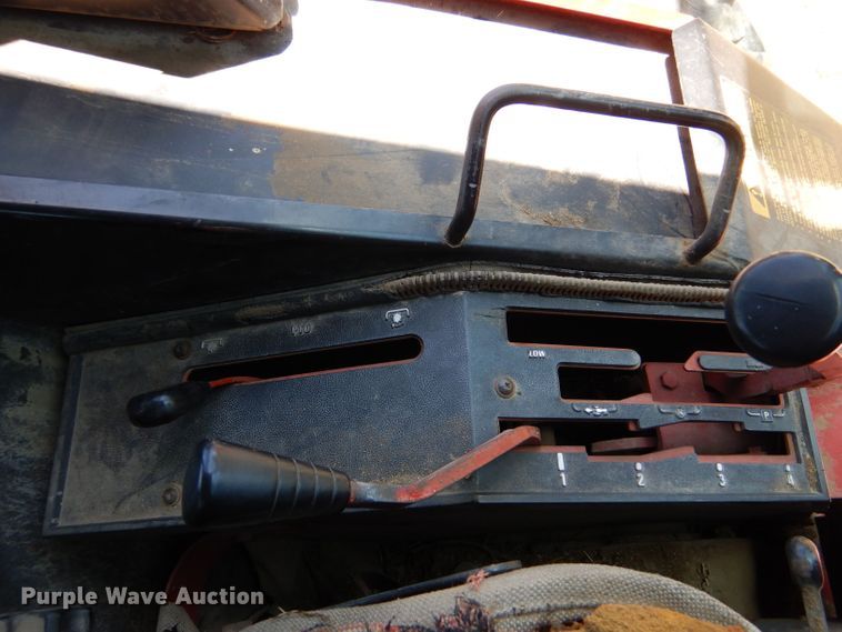 image for item LS9192 1978 International F1086  tractor