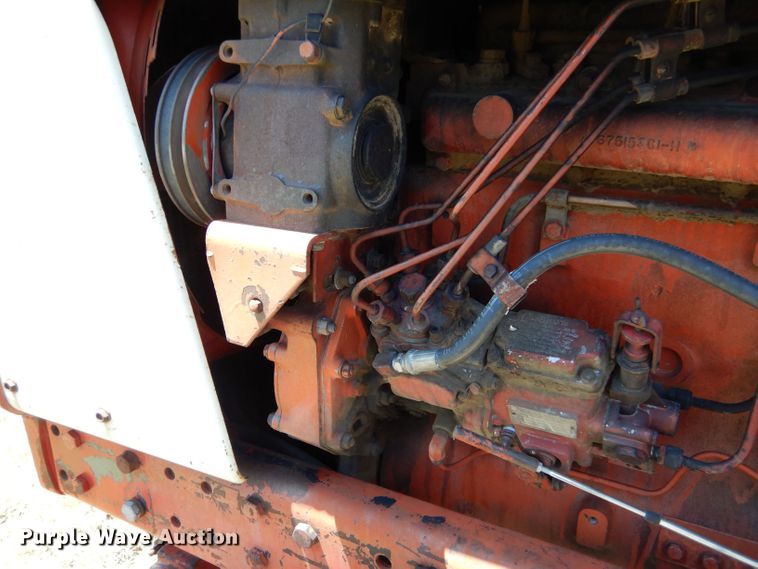 image for item LS9192 1978 International F1086  tractor