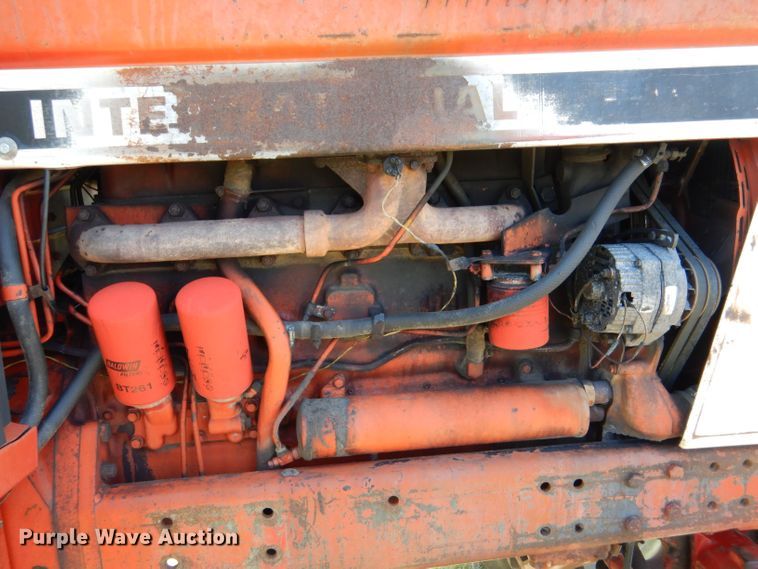 image for item LS9192 1978 International F1086  tractor