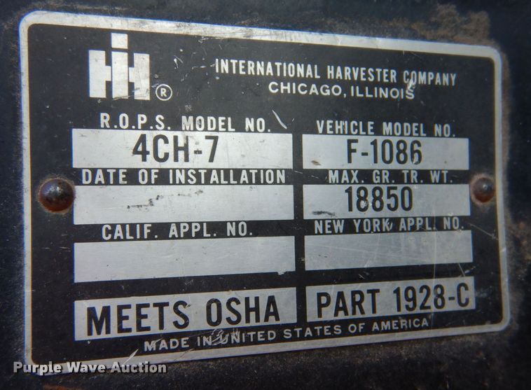 image for item LS9192 1978 International F1086  tractor