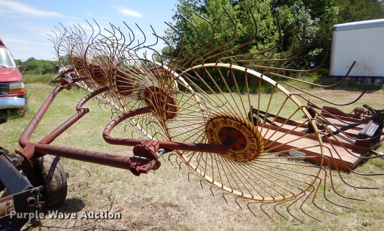image for item LS9200 Kelderman KRC III E 4751  hay rake