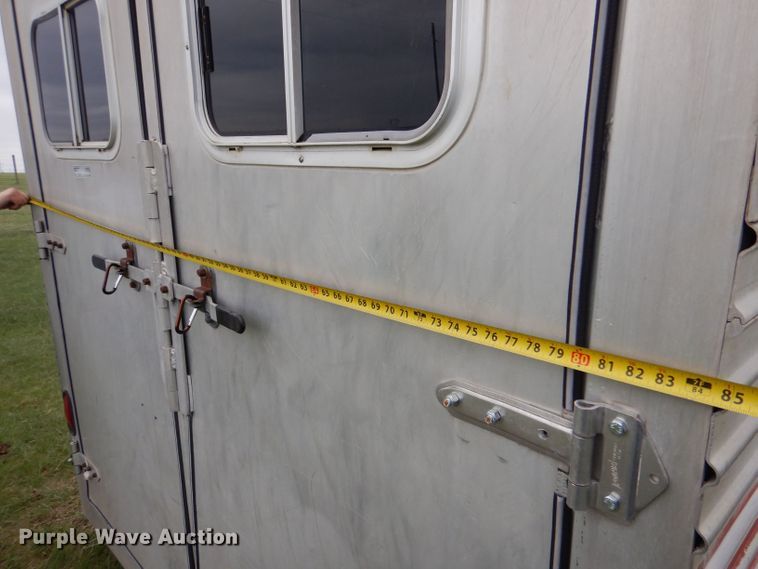 image for item LS9205 1988 Featherlite  horse trailer