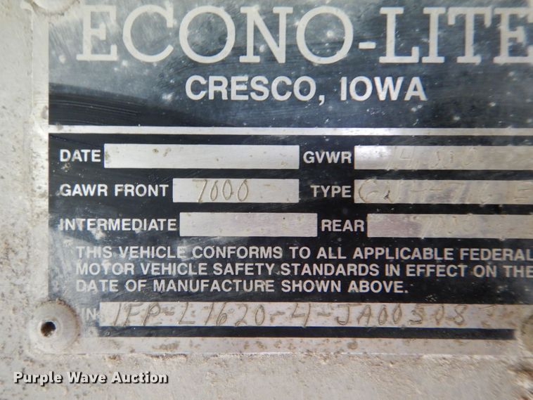 image for item LS9205 1988 Featherlite  horse trailer