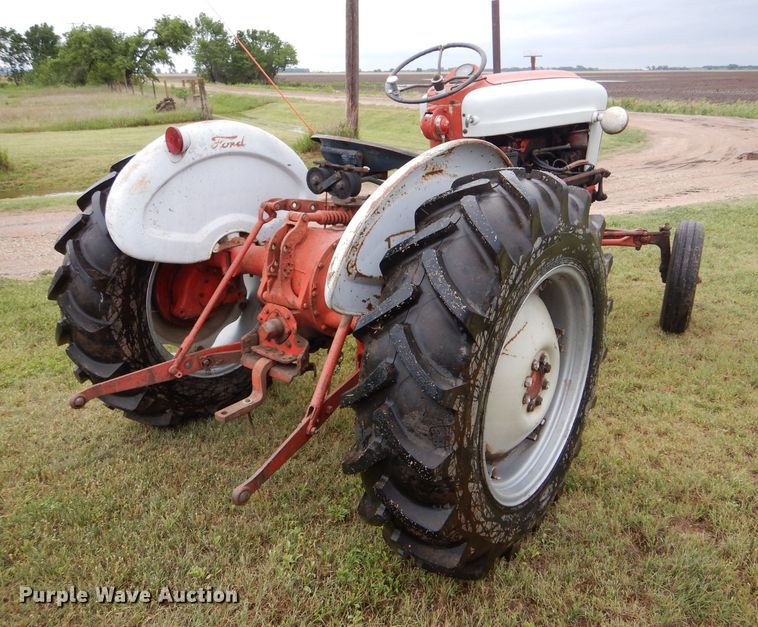 image for item LS9208 Ford 971  tractor