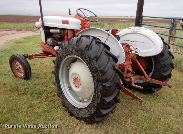 image for item LS9208 Ford 971  tractor