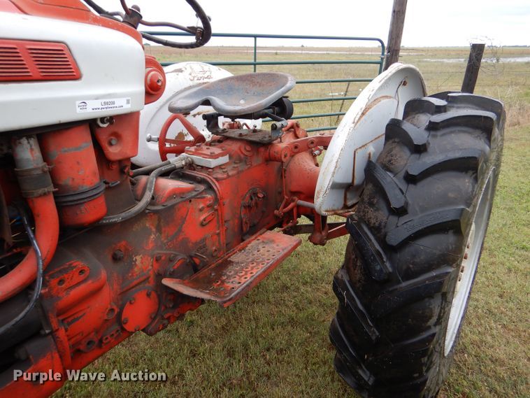 image for item LS9208 Ford 971  tractor
