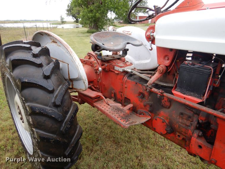 image for item LS9208 Ford 971  tractor