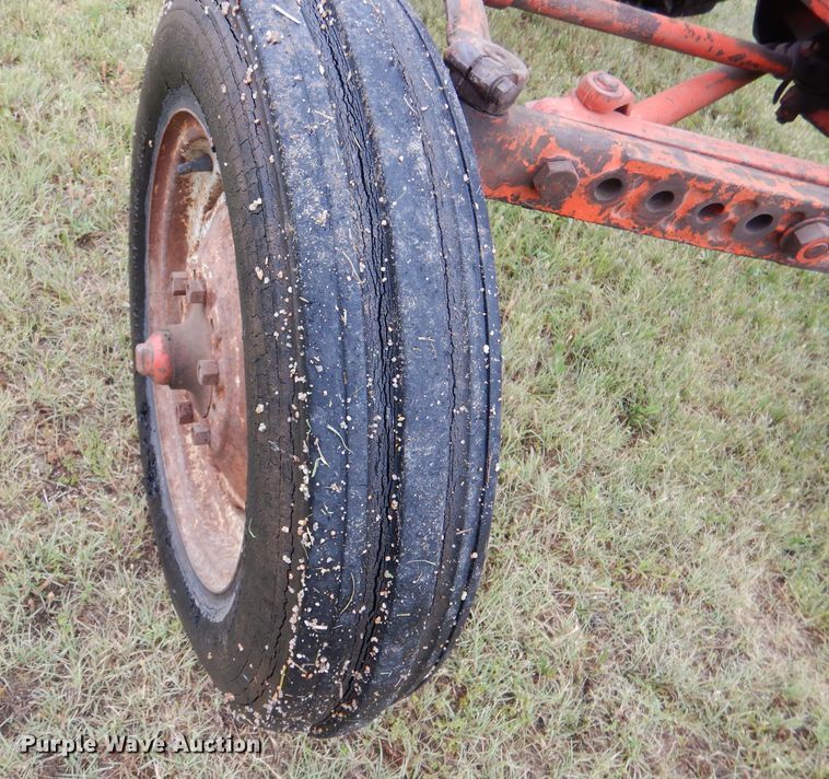 image for item LS9208 Ford 971  tractor