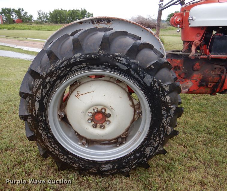 image for item LS9208 Ford 971  tractor