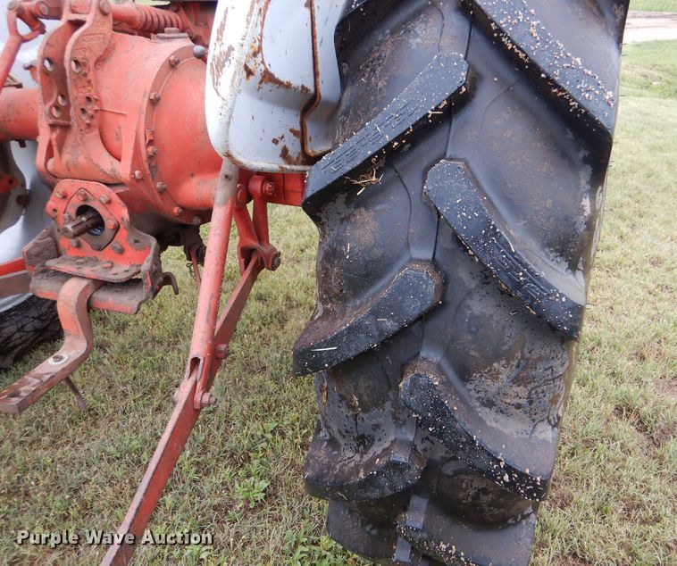 image for item LS9208 Ford 971  tractor