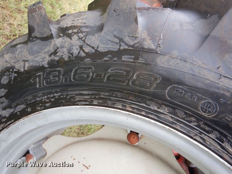 image for item LS9208 Ford 971  tractor