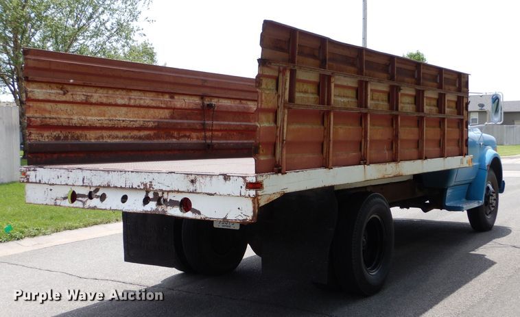 image for item LS9212 1970 Chevrolet C50  grain truck