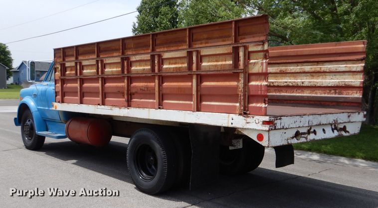 image for item LS9212 1970 Chevrolet C50  grain truck