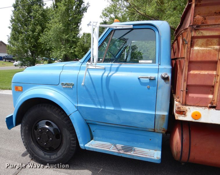 image for item LS9212 1970 Chevrolet C50  grain truck