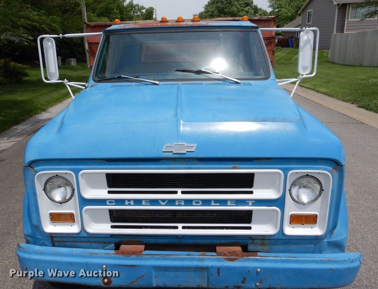 image for item LS9212 1970 Chevrolet C50  grain truck