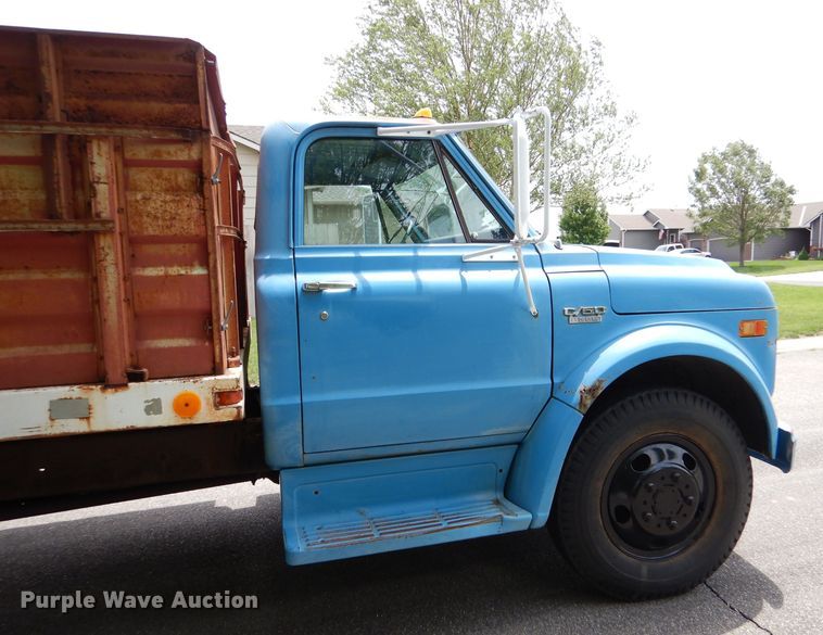 image for item LS9212 1970 Chevrolet C50  grain truck