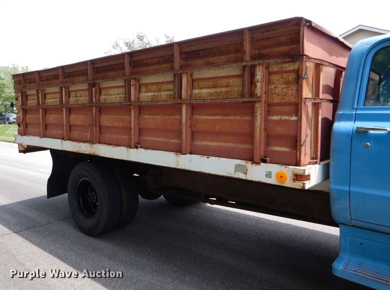 image for item LS9212 1970 Chevrolet C50  grain truck