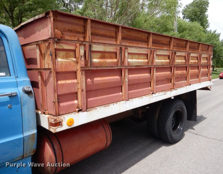 image for item LS9212 1970 Chevrolet C50  grain truck